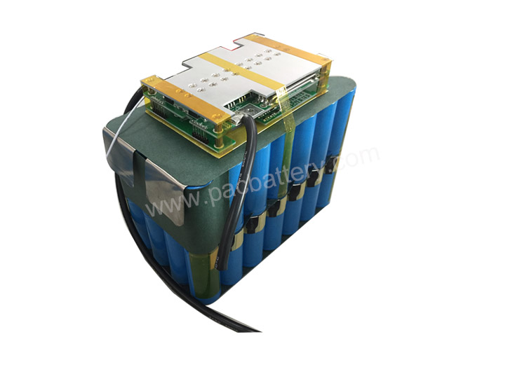 batterie au lithium-ion phosphate 12.8V 40Ah 512Wh 4S12P 26650