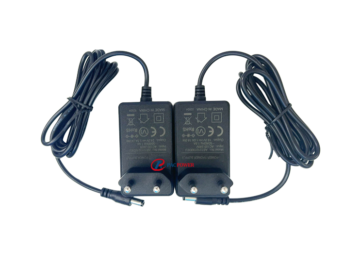 19V 1A power supply adapter European AC plug wall mounted type