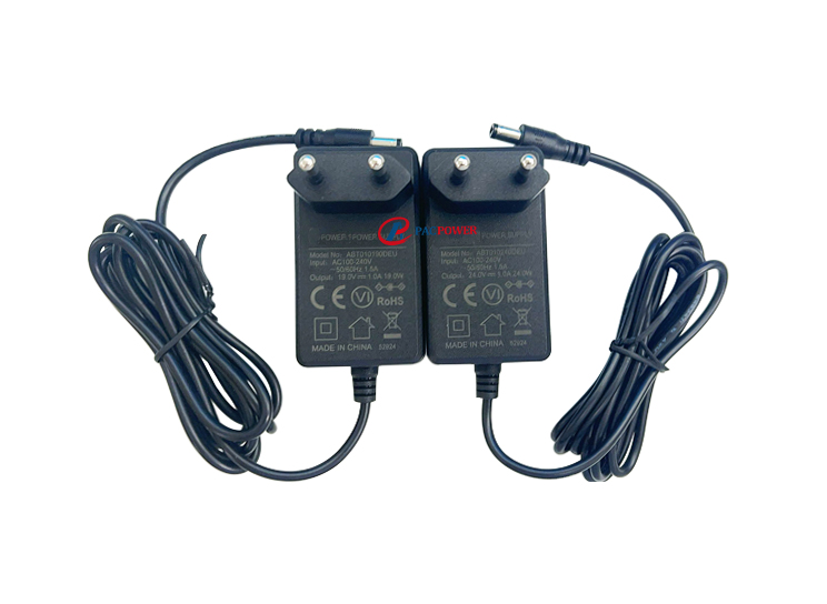 24V 1A power adapter with 2.1mm barrel plug CE certified
